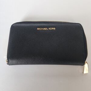 Michael Kors Black Jet Set Travel Wallet